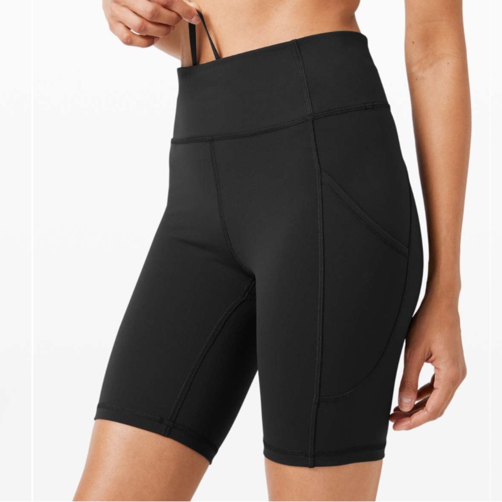 Lululemon Invigorate High Rise Short 8" Black Size 8